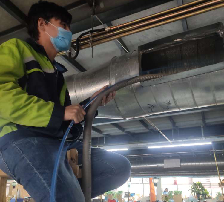 游樂場內部設施奧克斯中央空調保養(yǎng)案例